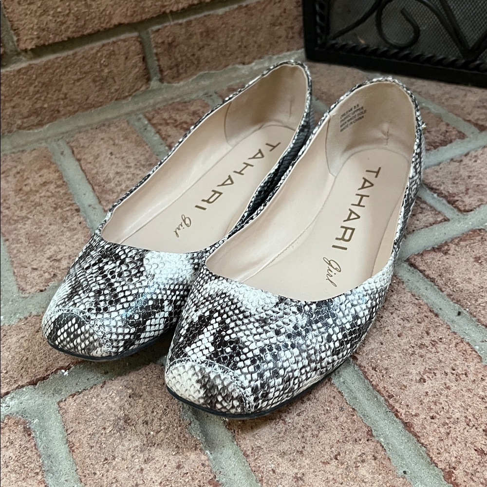 Tahari Black and White Snakeskin Flats - Picture 2 of 7